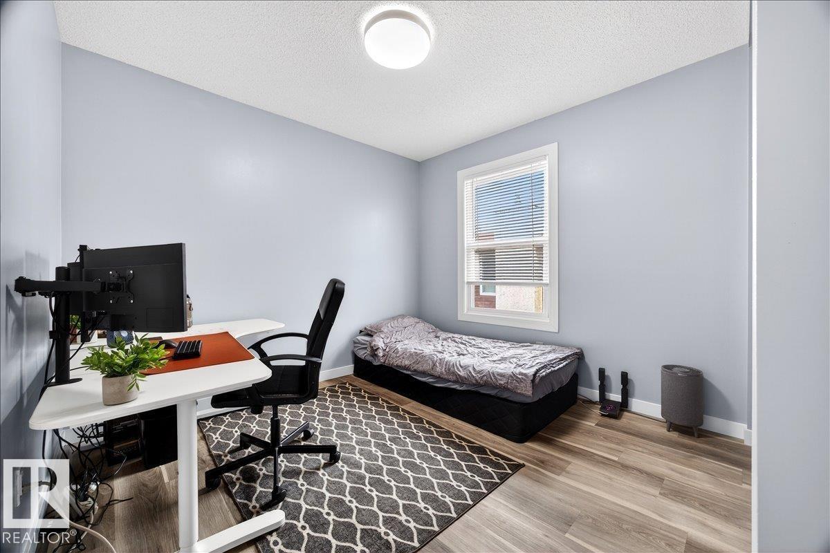 6528 184 ST NW - 18