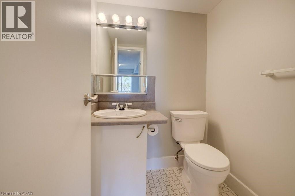 15 HOFSTETTER Avenue Unit# 221, Kitchener, Ontario, N2A3Z7 — Photo 4