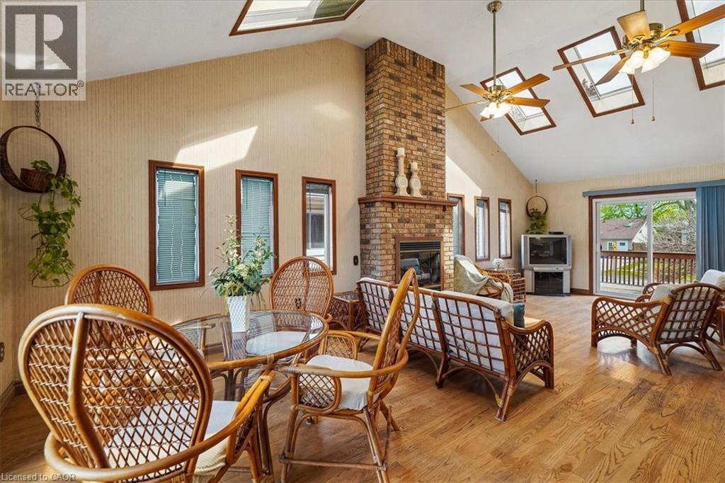 2204 CARTIER Crescent - 16