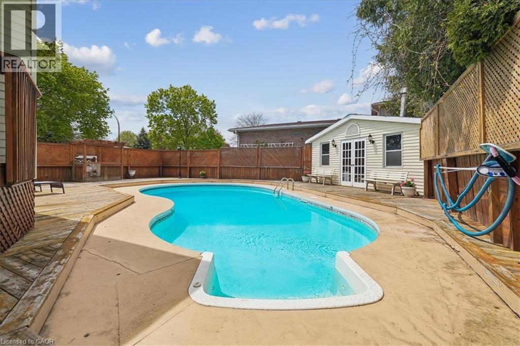 2204 CARTIER Crescent - 40