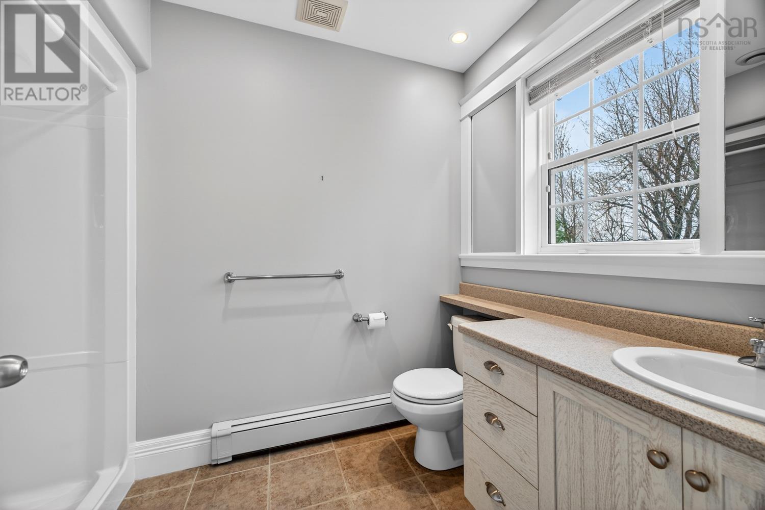 Property 34 of 49 of 18 OSPREY Court