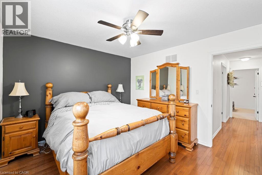 19 BREWSTER Way - 28