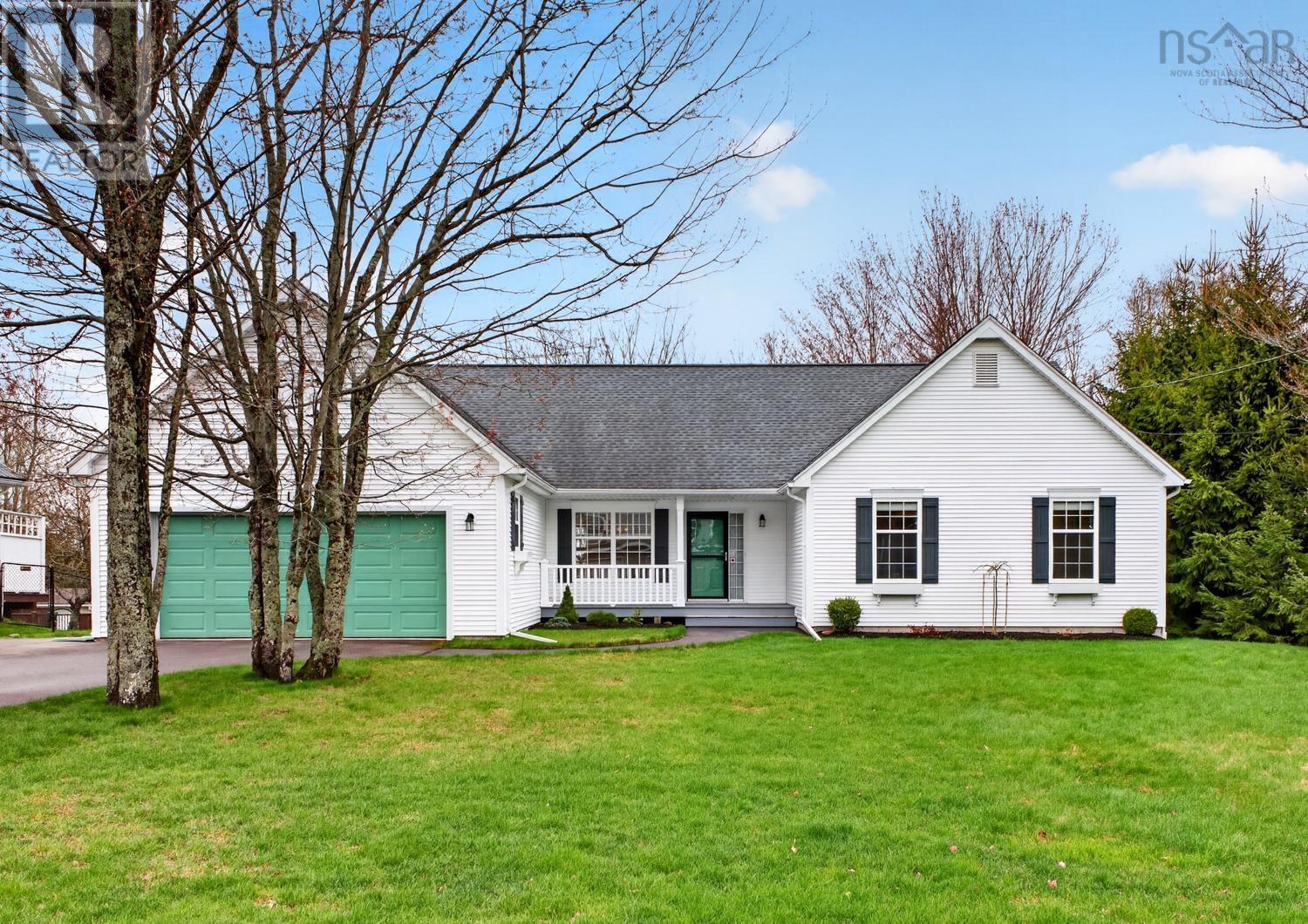 Property photo of 18 OSPREY Court