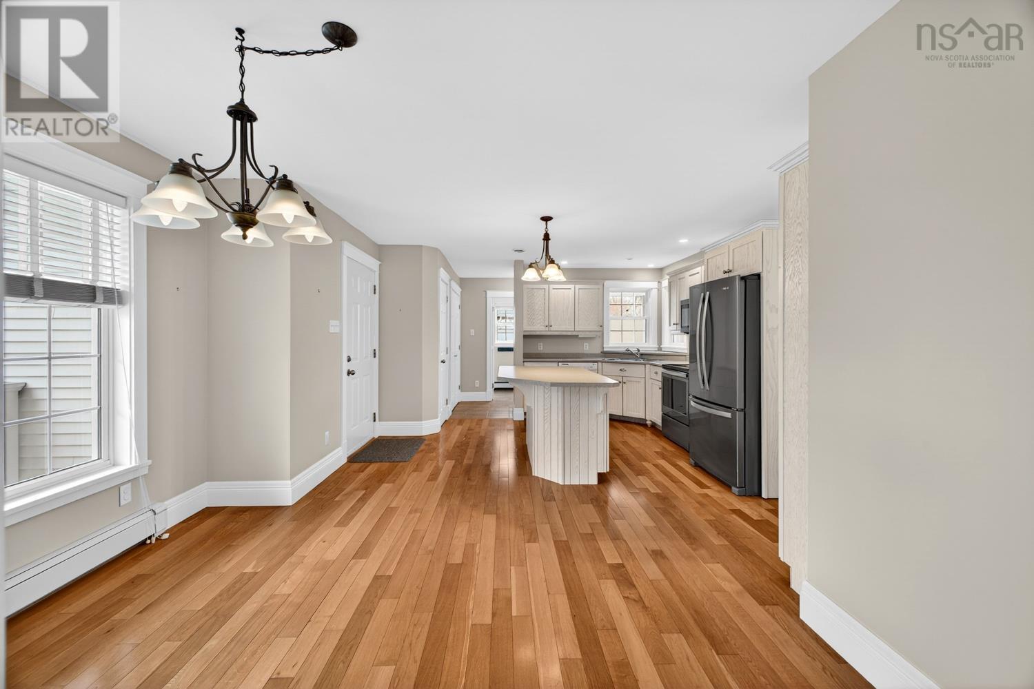 Property 24 of 49 of 18 OSPREY Court