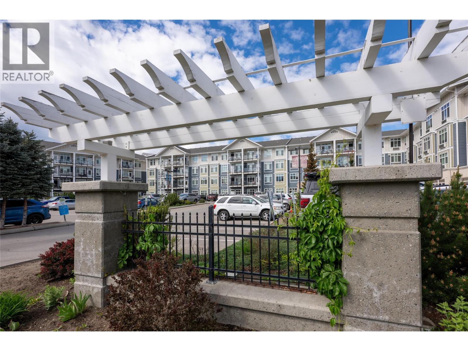 #303 760 Mayfair Street - 3