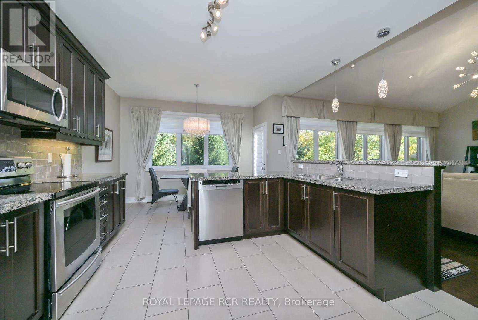45 HILLCREST DRIVE - 13