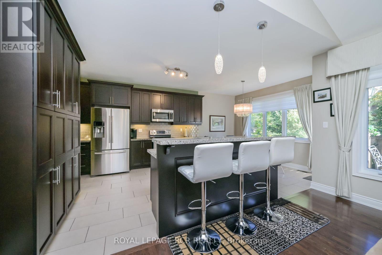 45 HILLCREST DRIVE - 14