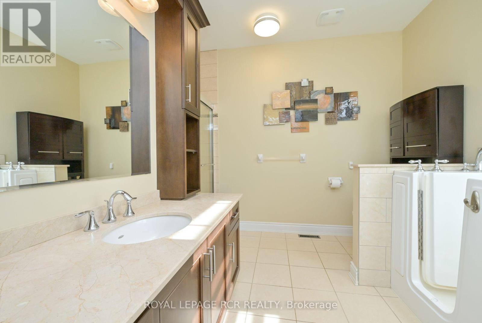 45 HILLCREST DRIVE - 18