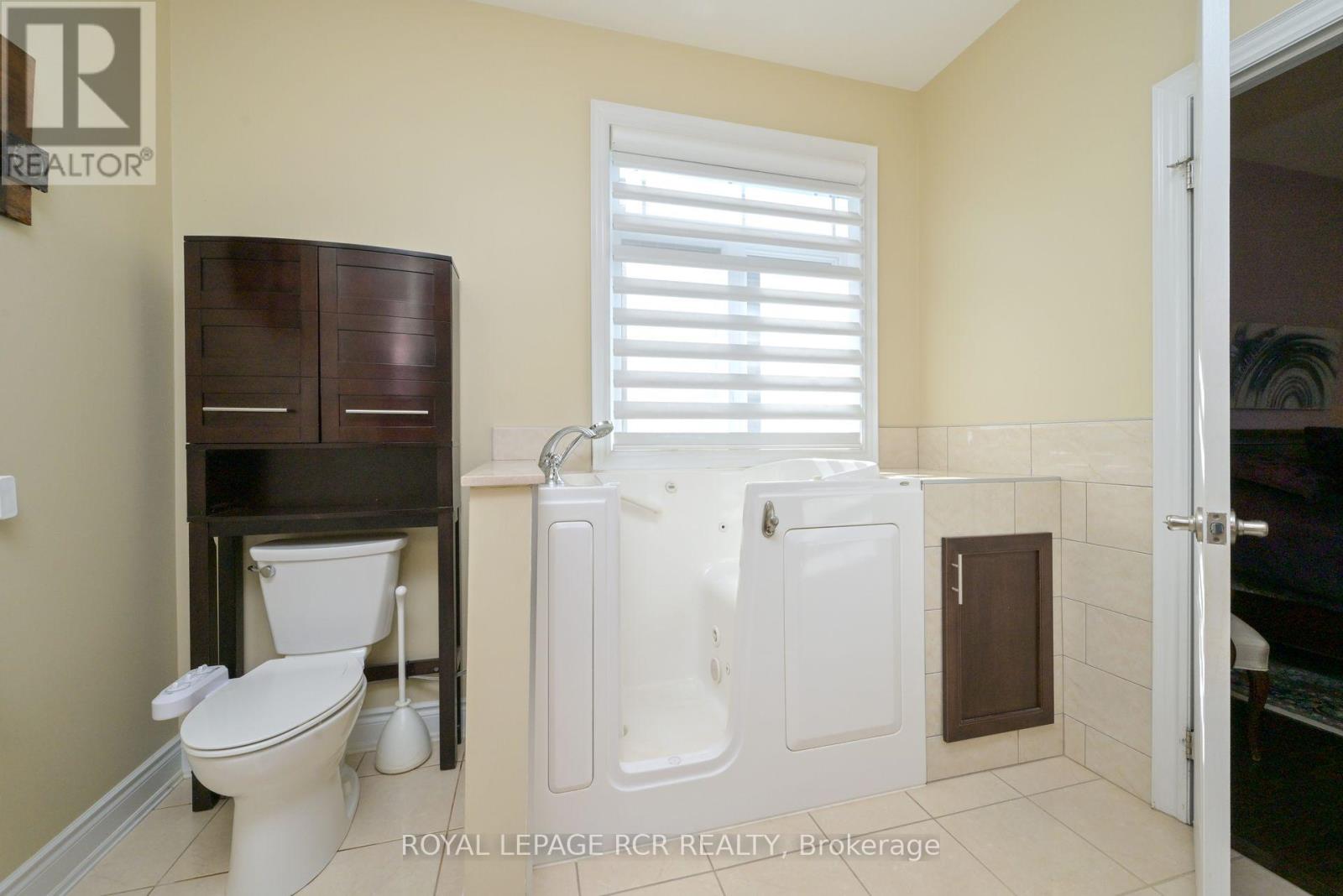45 HILLCREST DRIVE - 20