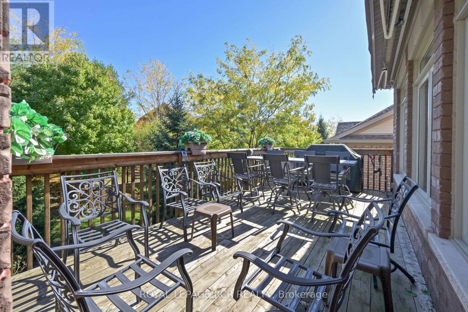 45 HILLCREST DRIVE - 29