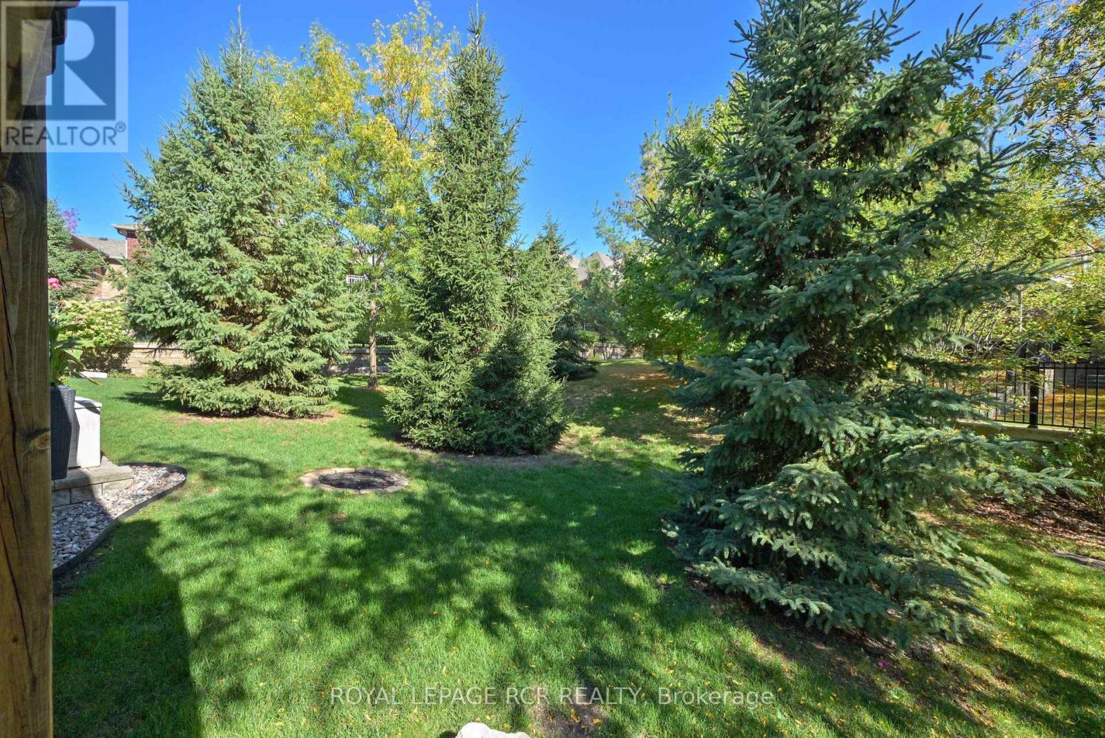 45 HILLCREST DRIVE - 32