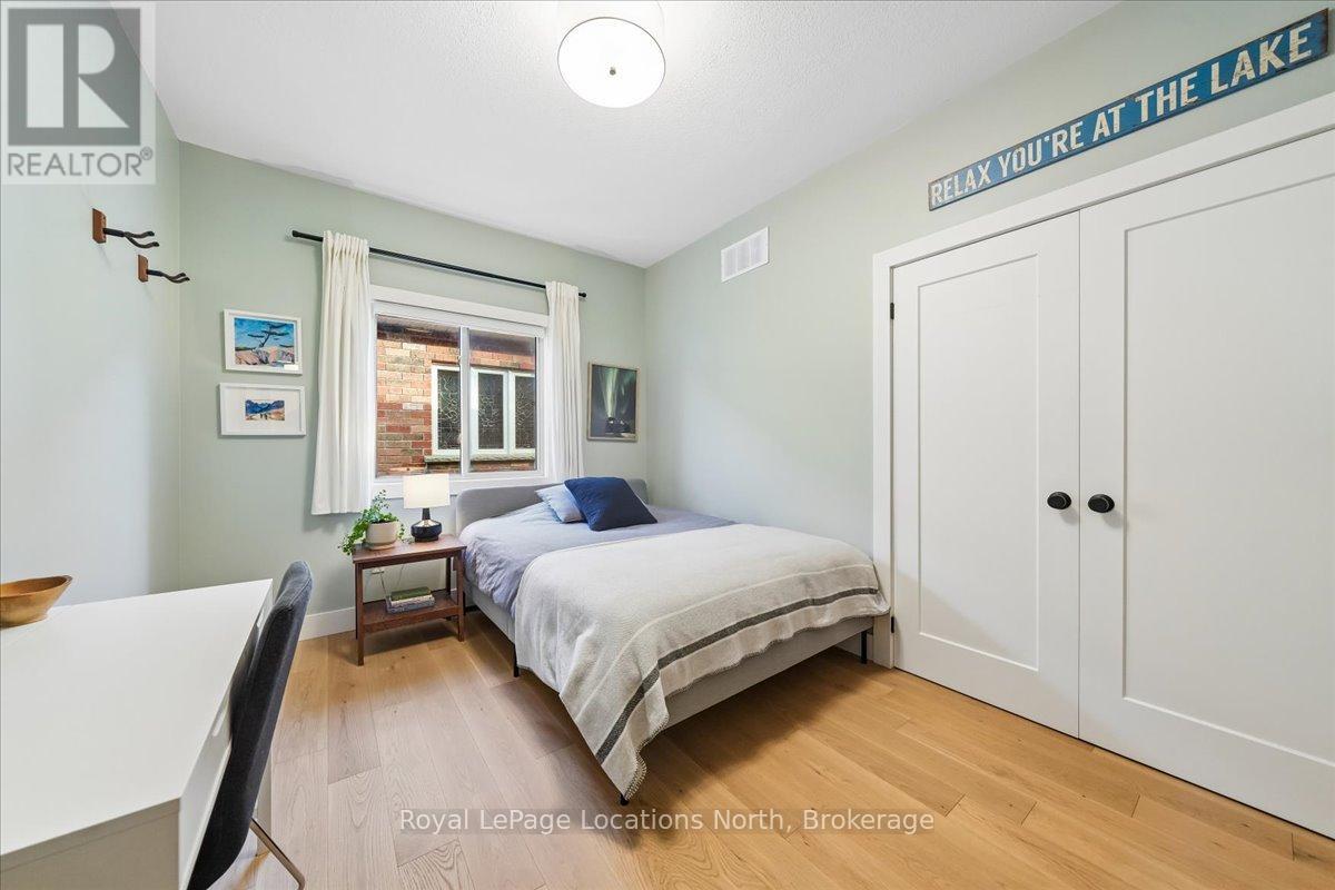 32 ALYSSA DRIVE - 22
