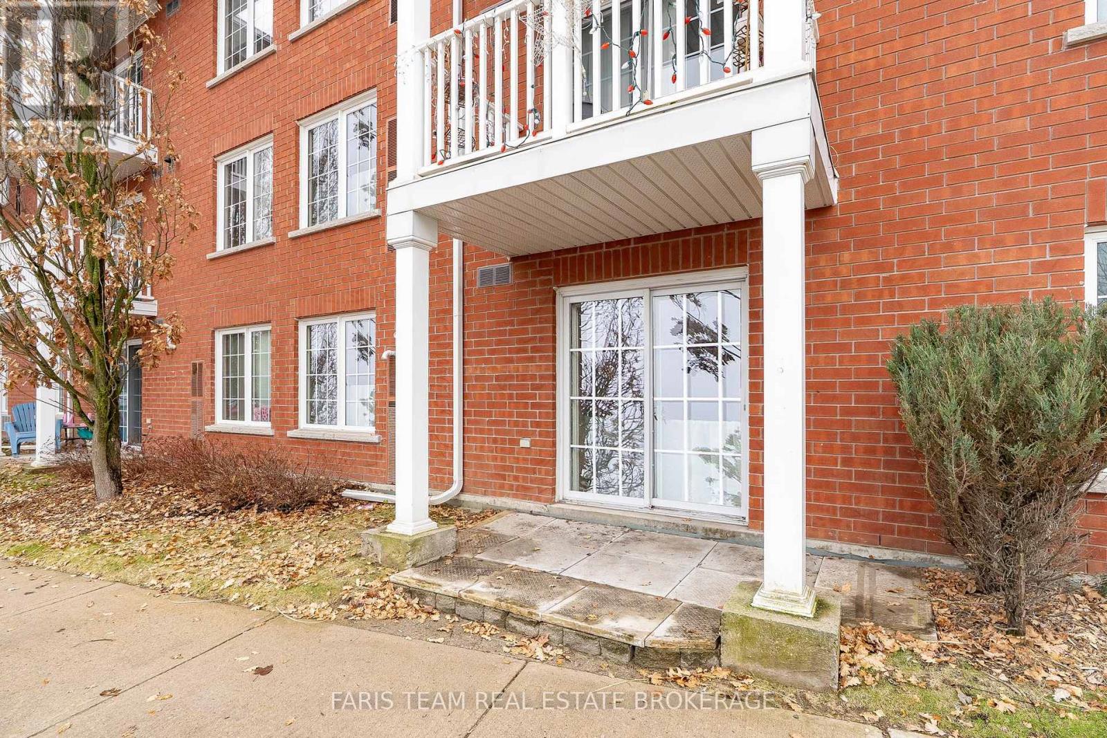 #119 49 JACOBS TERRACE - 26