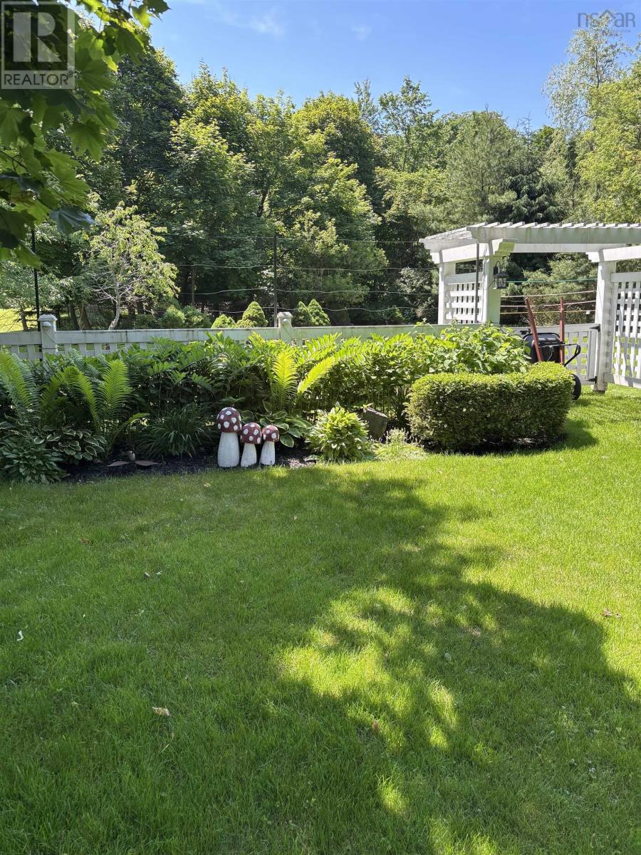 Property 33 of 45 of 46 Highland Drive