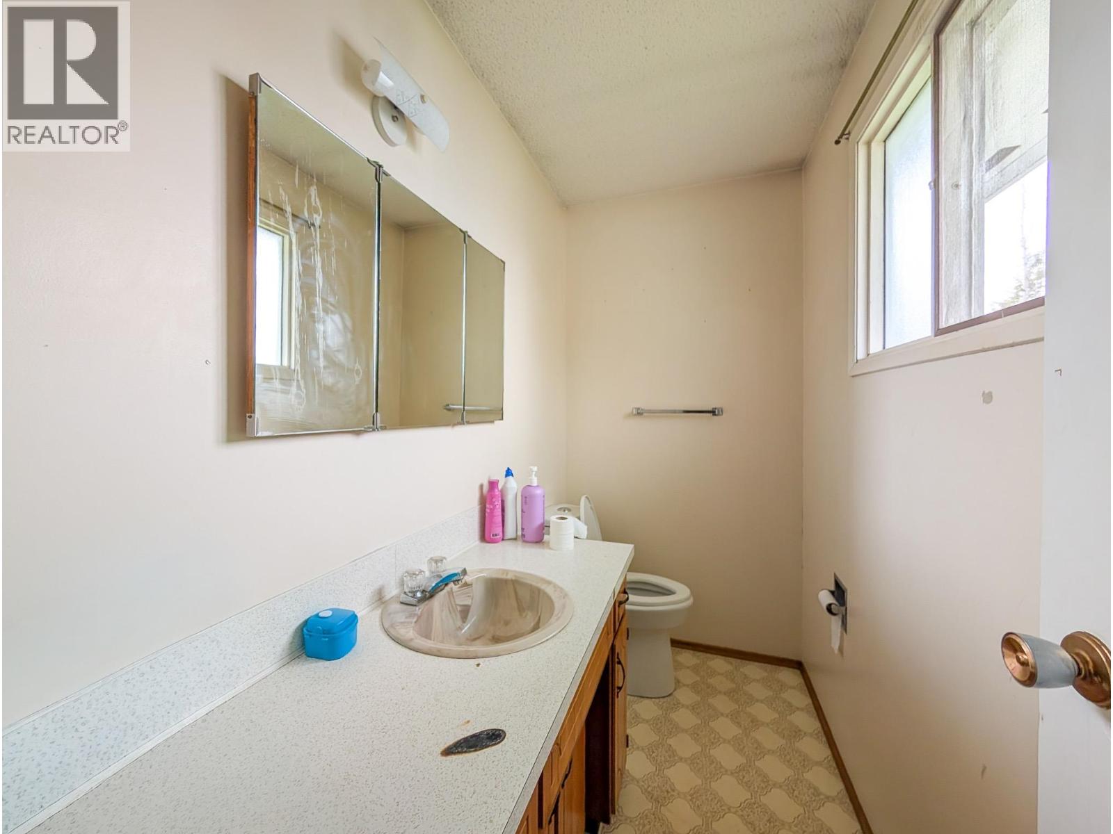 1344 EAGLET CRESCENT - 26