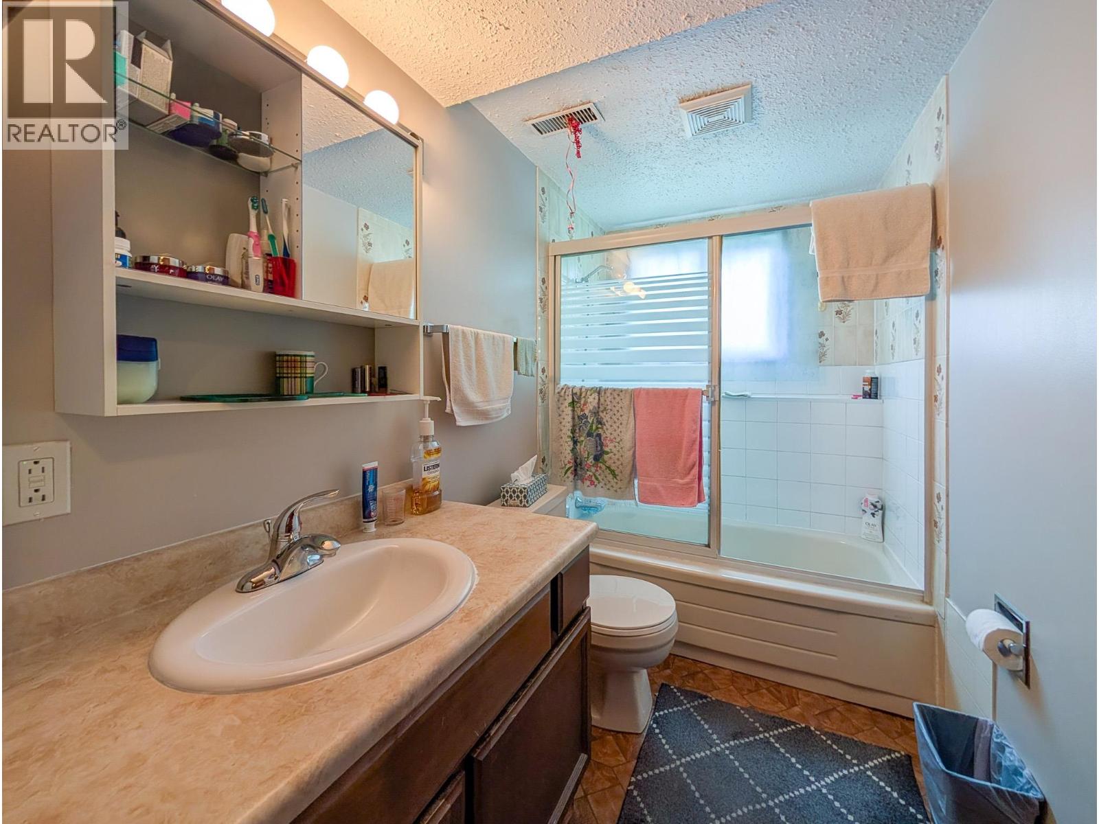 1344 EAGLET CRESCENT - 35
