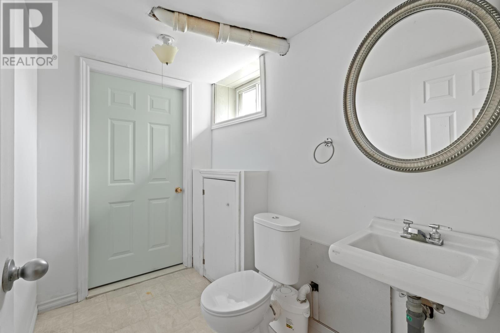 Property 21 of 40 of 17 Ellen Drive