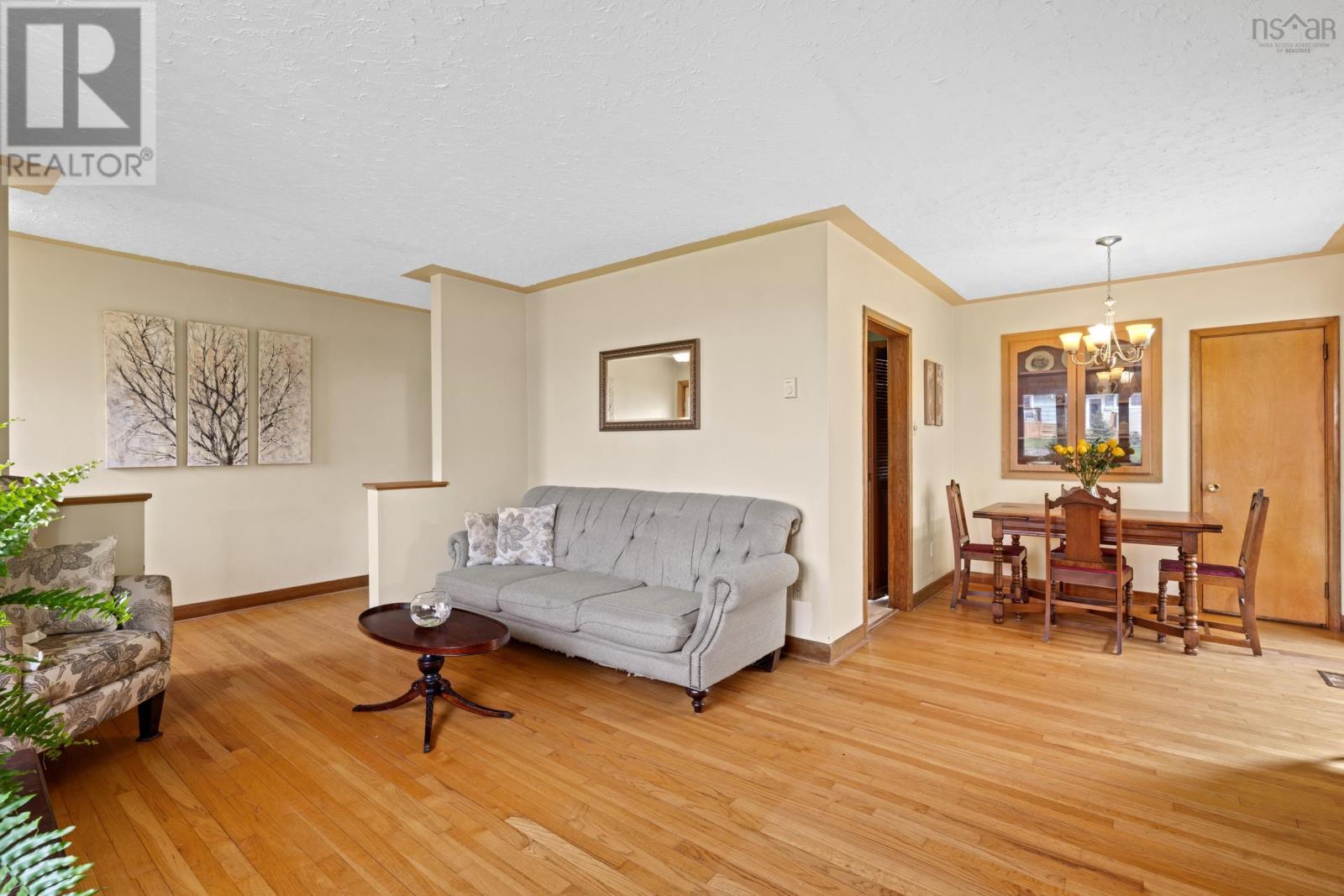 Property 7 of 40 of 17 Ellen Drive