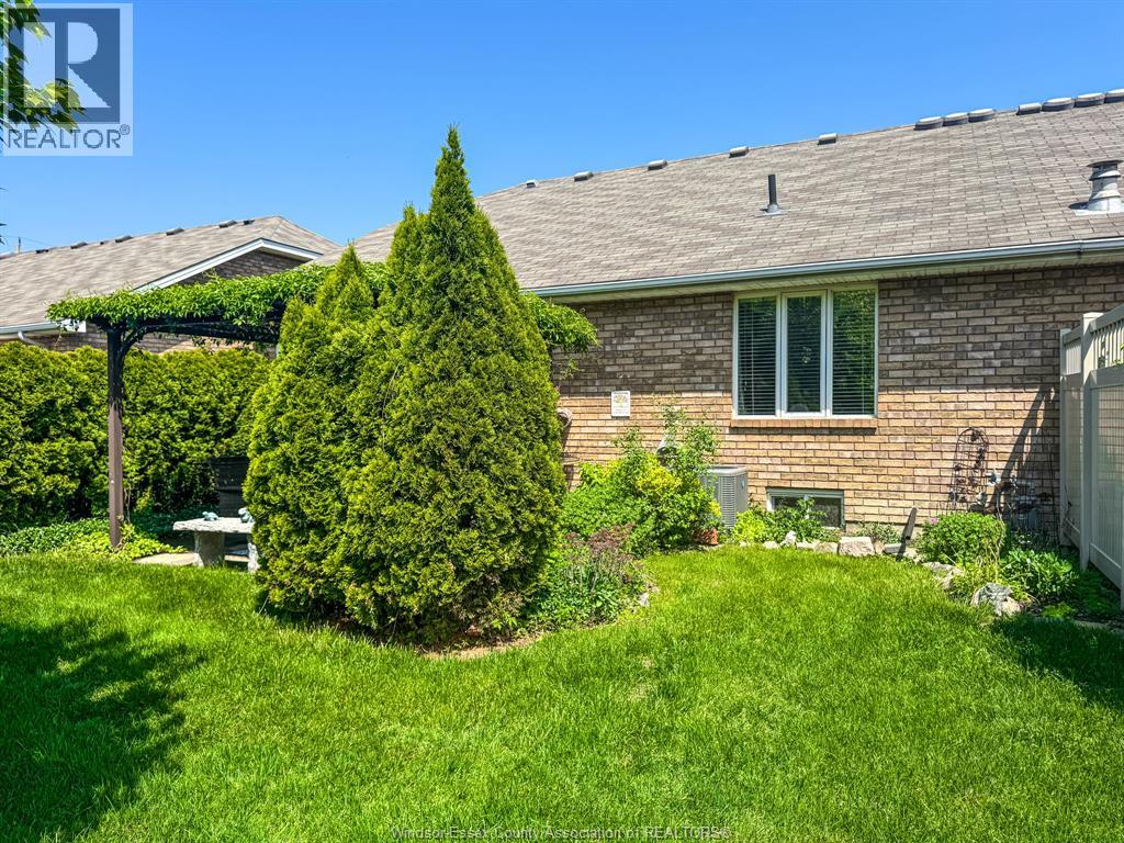11445 ARVILLA, Windsor, Ontario, N8P1L5 — Photo 6