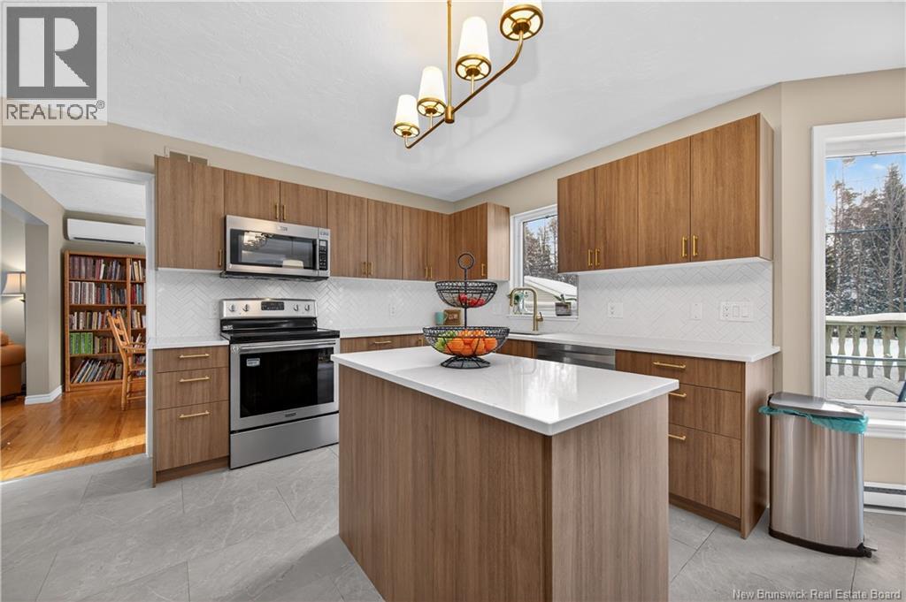523 Alphée Street - 13