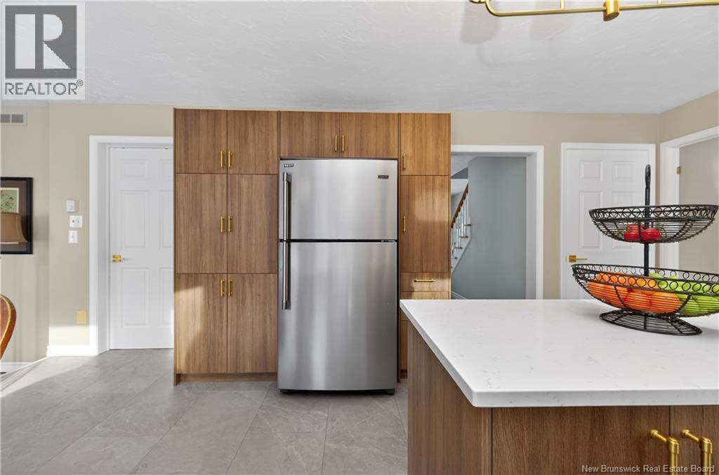 523 Alphée Street - 16