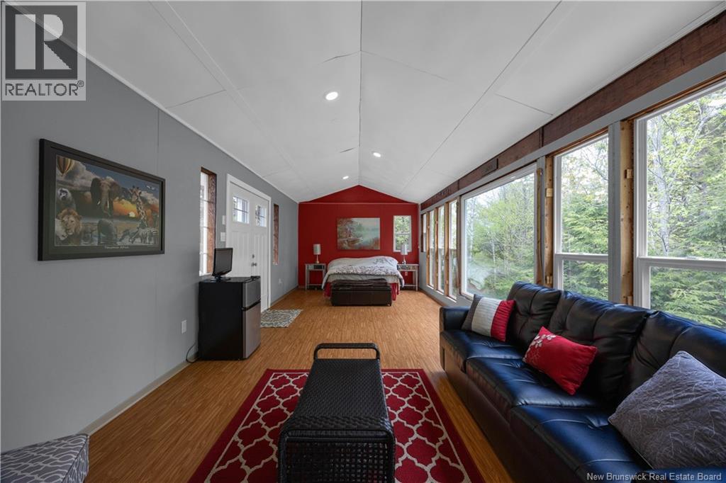 69 Morningside Crescent - 37