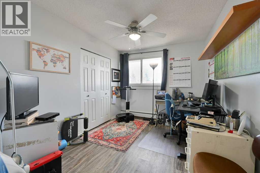#5 7740 Hunterview Drive NW - 16