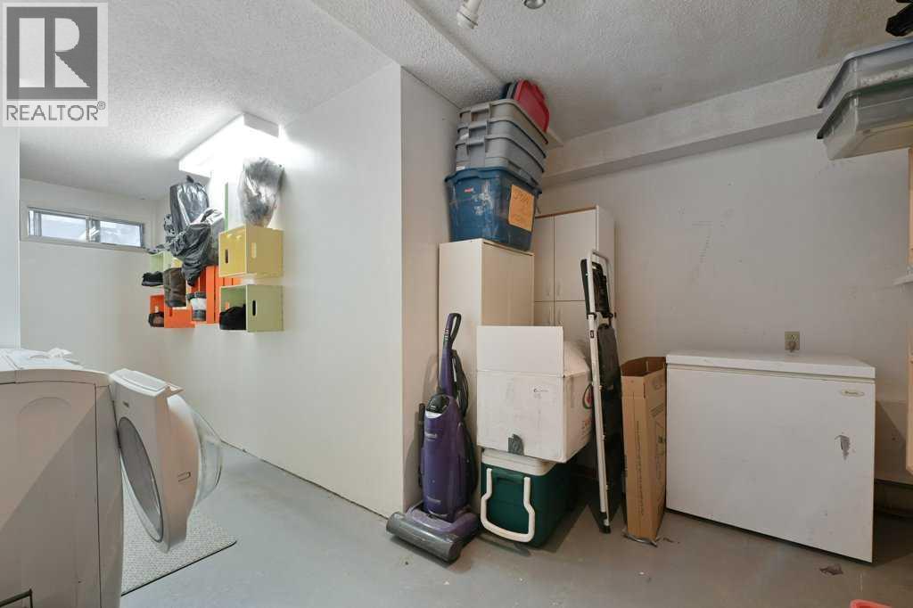 #5 7740 Hunterview Drive NW - 19