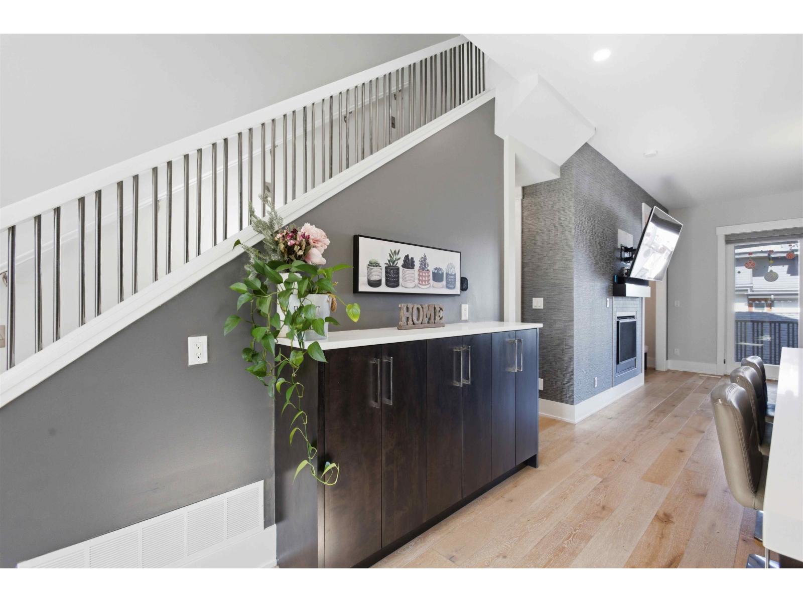 15871 28 AVENUE, Surrey