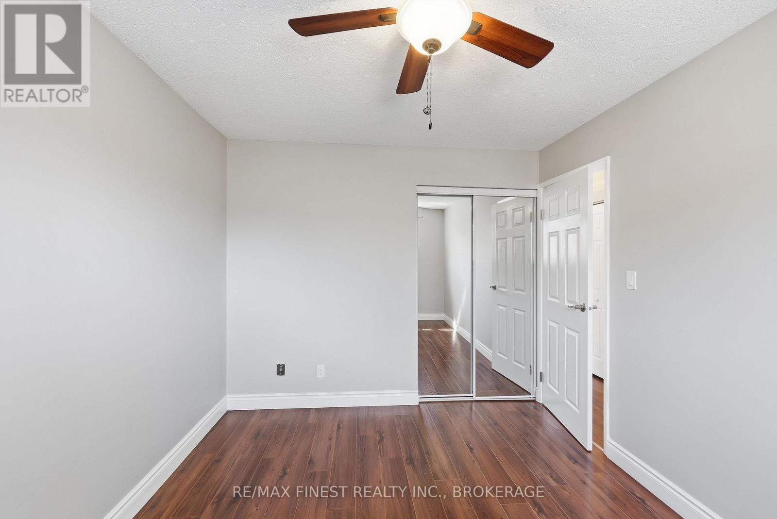 295 OWENS CRESCENT - 24