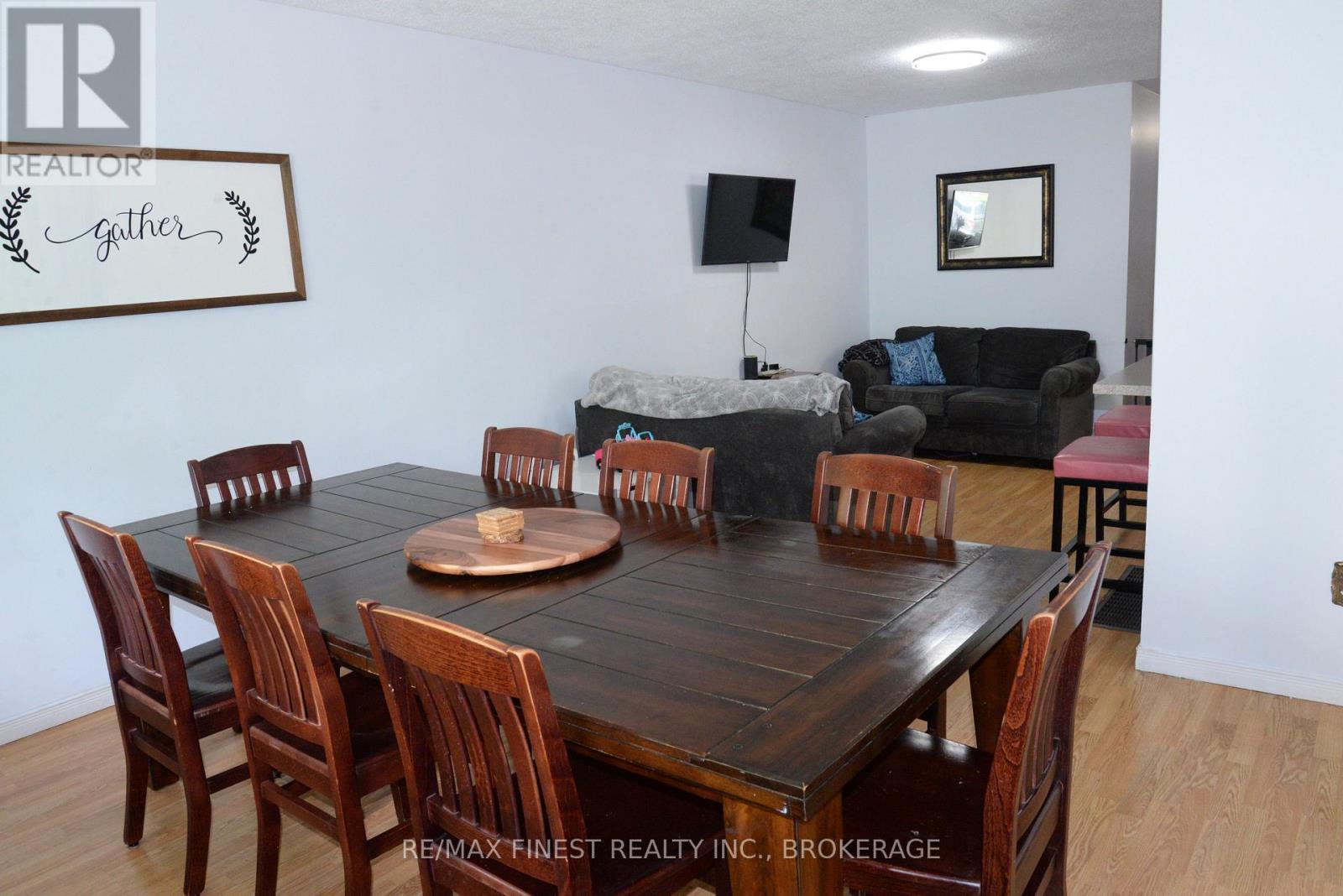 48 ABBEY DALE COURT - 9
