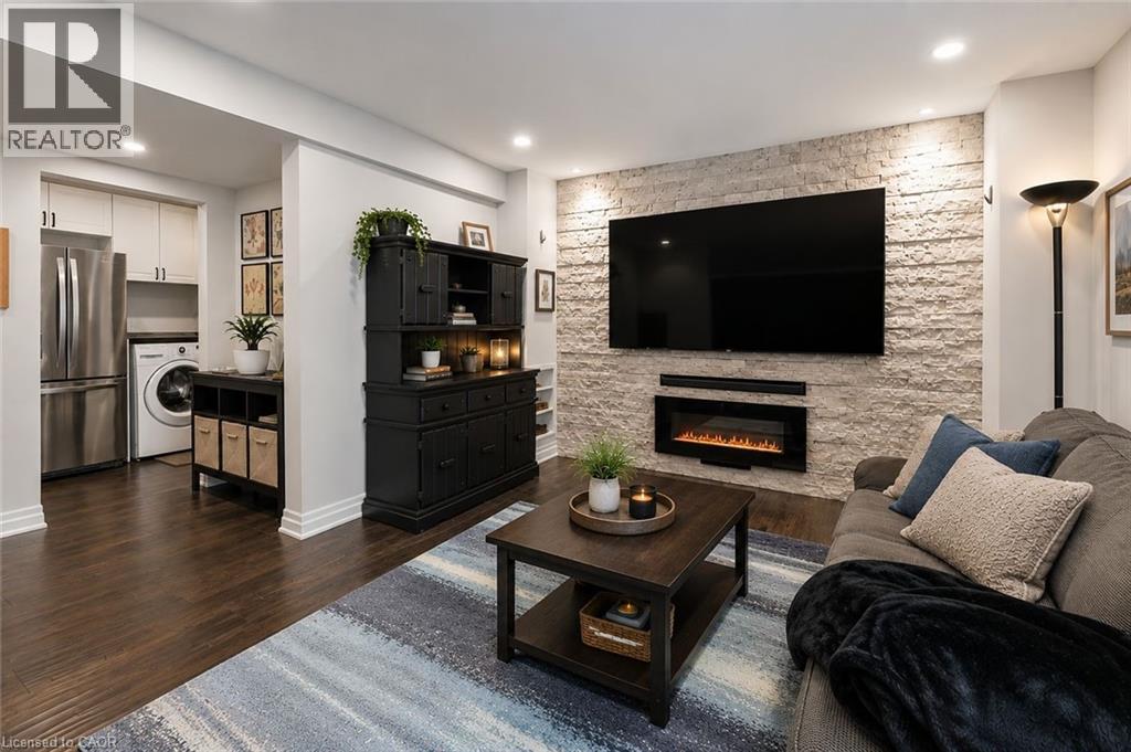 #112 680 REGENCY Court - 32