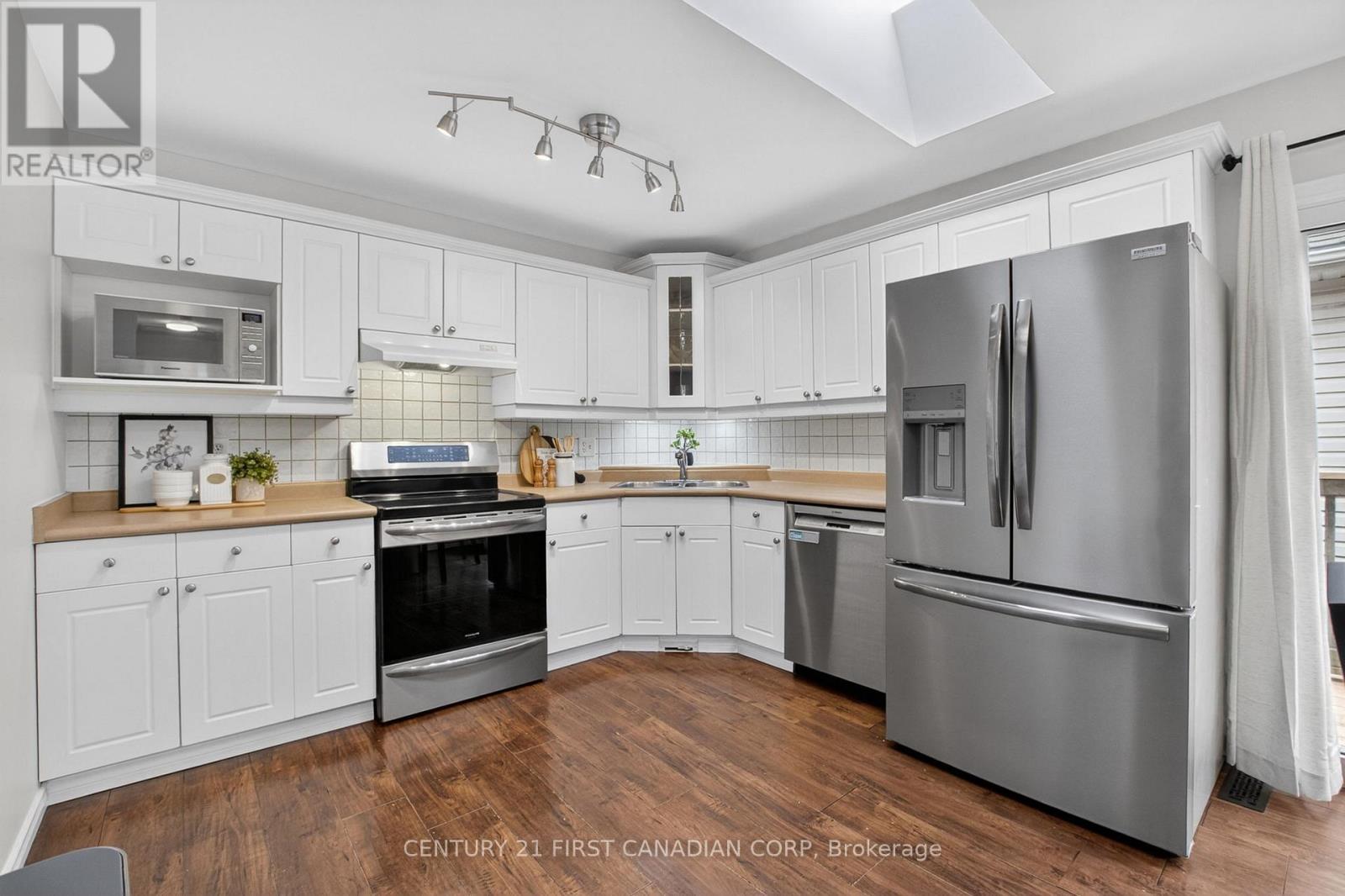 1379 ASPENRIDGE CRESCENT - 10