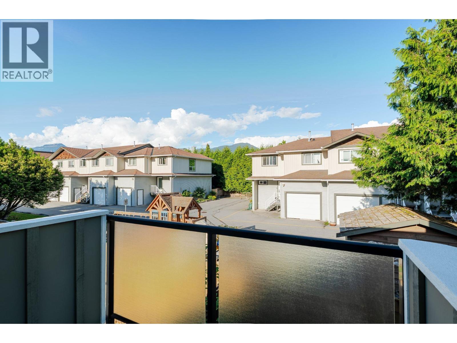9 39752 GOVERNMENT ROAD, Squamish