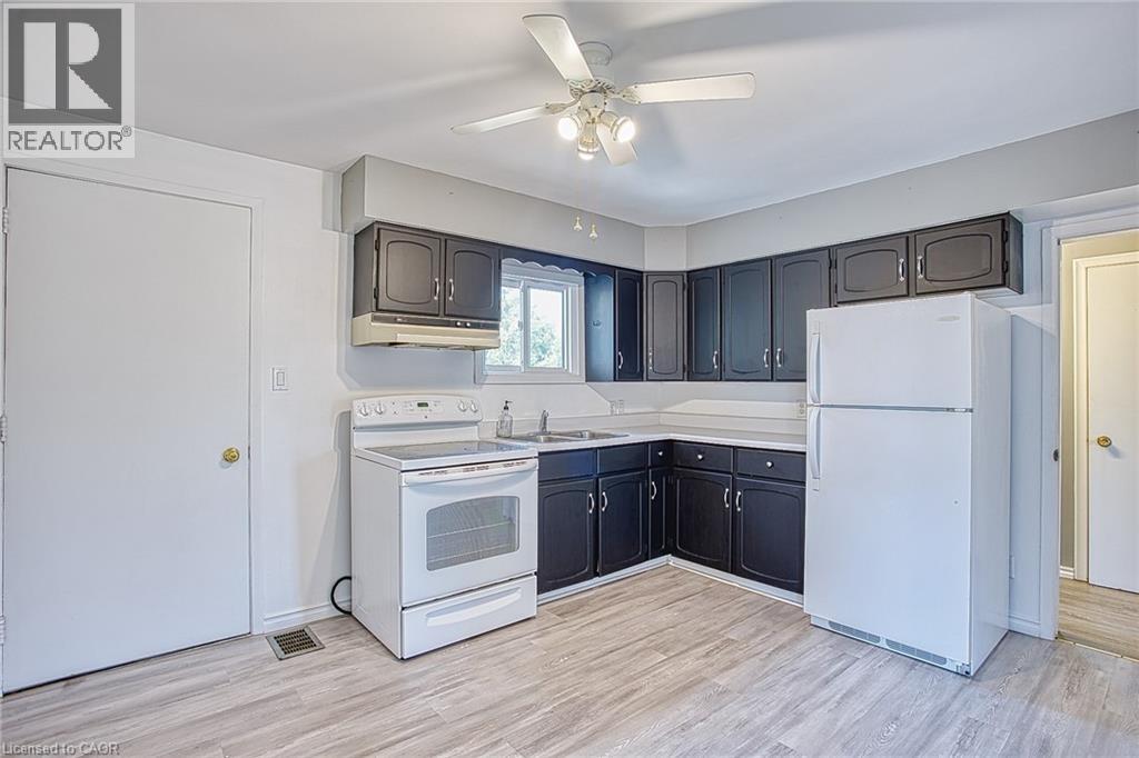 39 CHESTER Road, Stoney Creek, Ontario, L8E1X8 — Photo 29