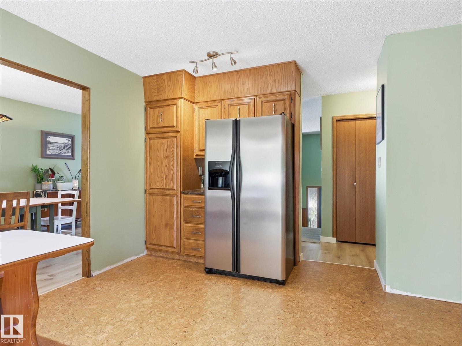 45 LORNE CR - 15