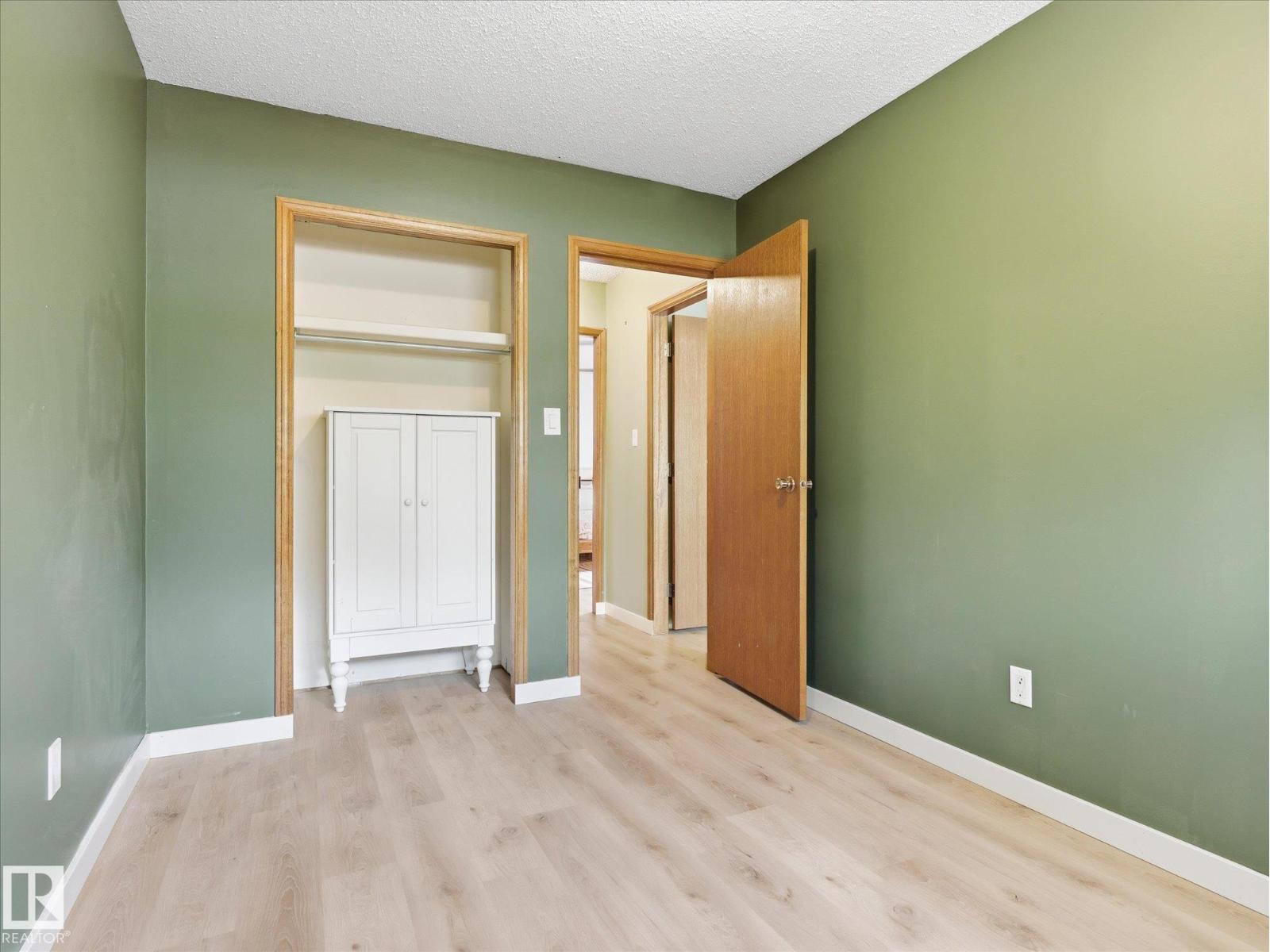 45 LORNE CR - 26