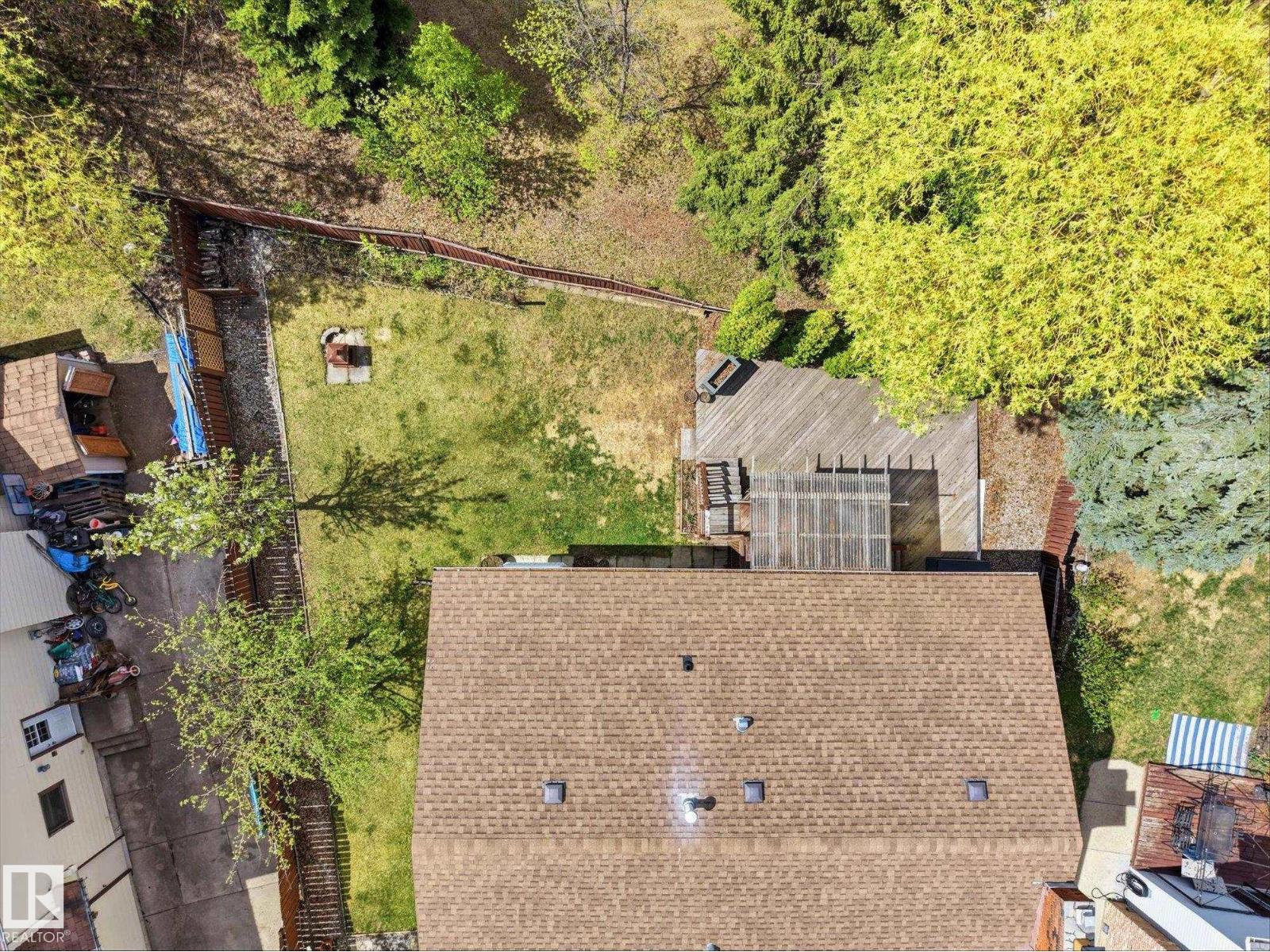 45 LORNE CR - 52