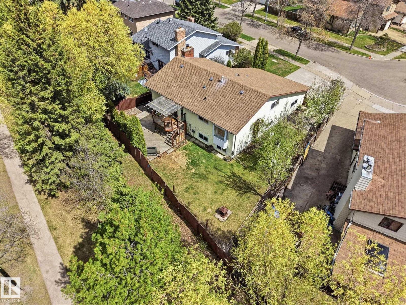 45 LORNE CR - 53