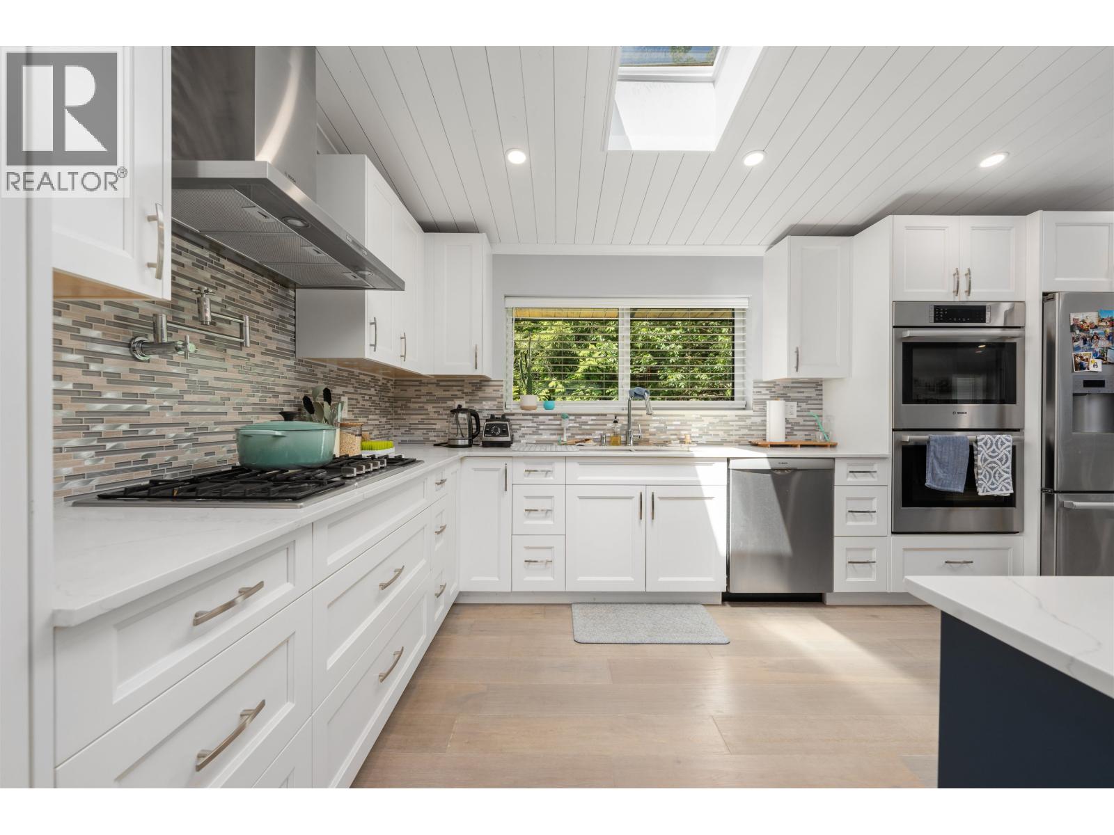 2361 FRIEDEL CRESCENT, Squamish