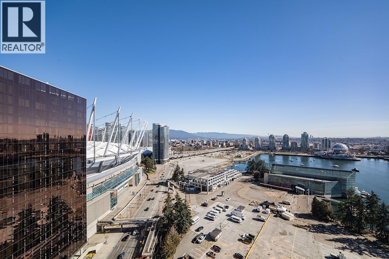33 SMITHE STREET, Vancouver