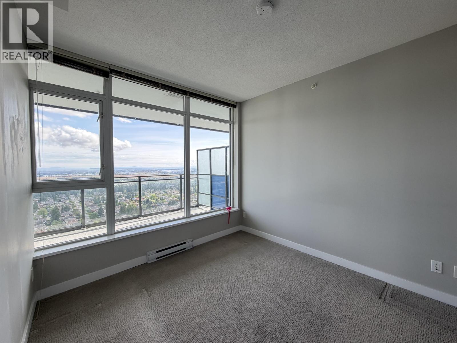 4007 4900 LENNOX LANE, Burnaby