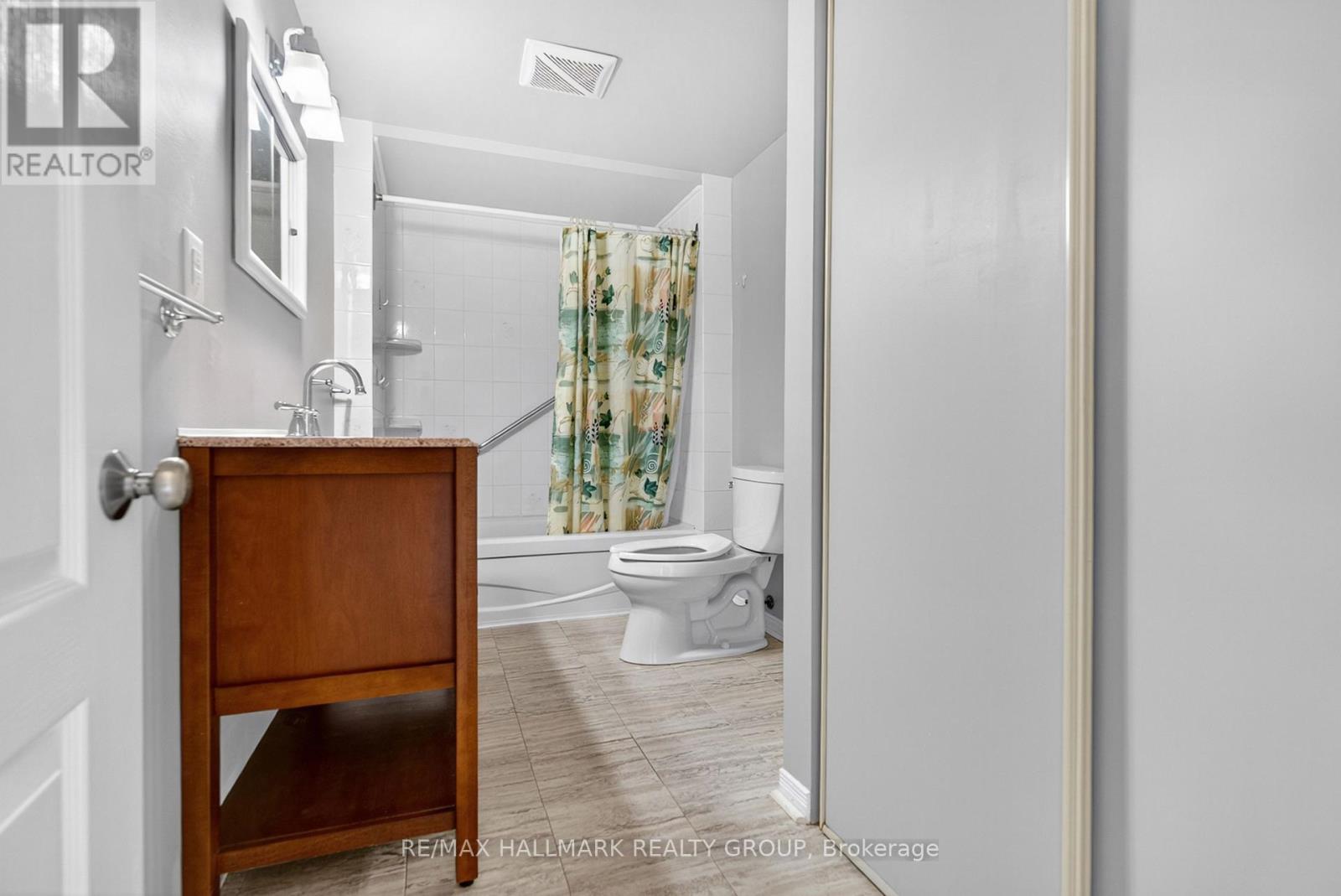 1354 GAULTOIS AVENUE - 20