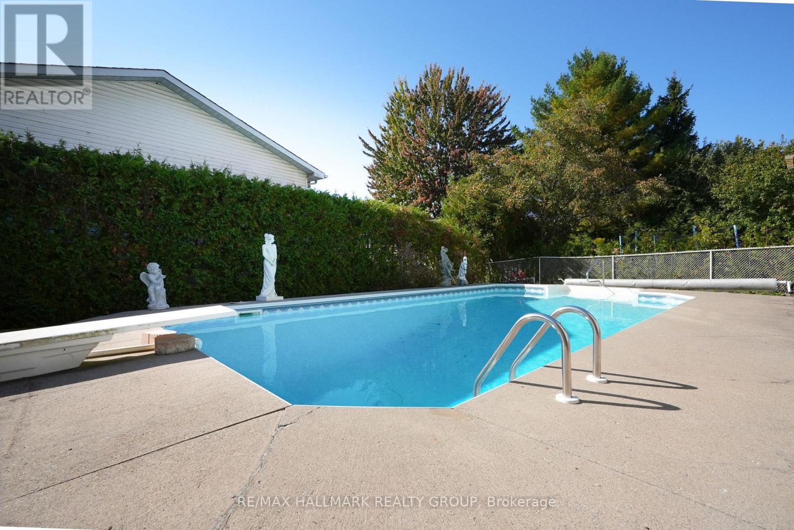 1354 GAULTOIS AVENUE - 21