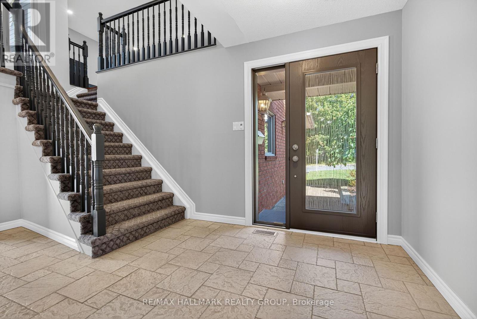 1354 GAULTOIS AVENUE - 3