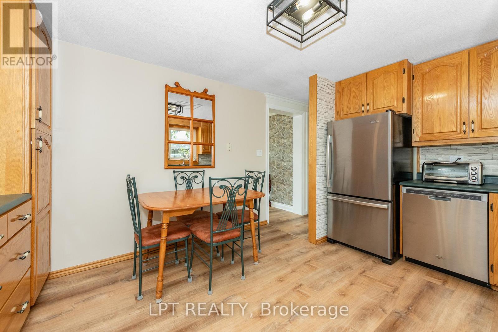 9 DALLAIRE CRESCENT - 9