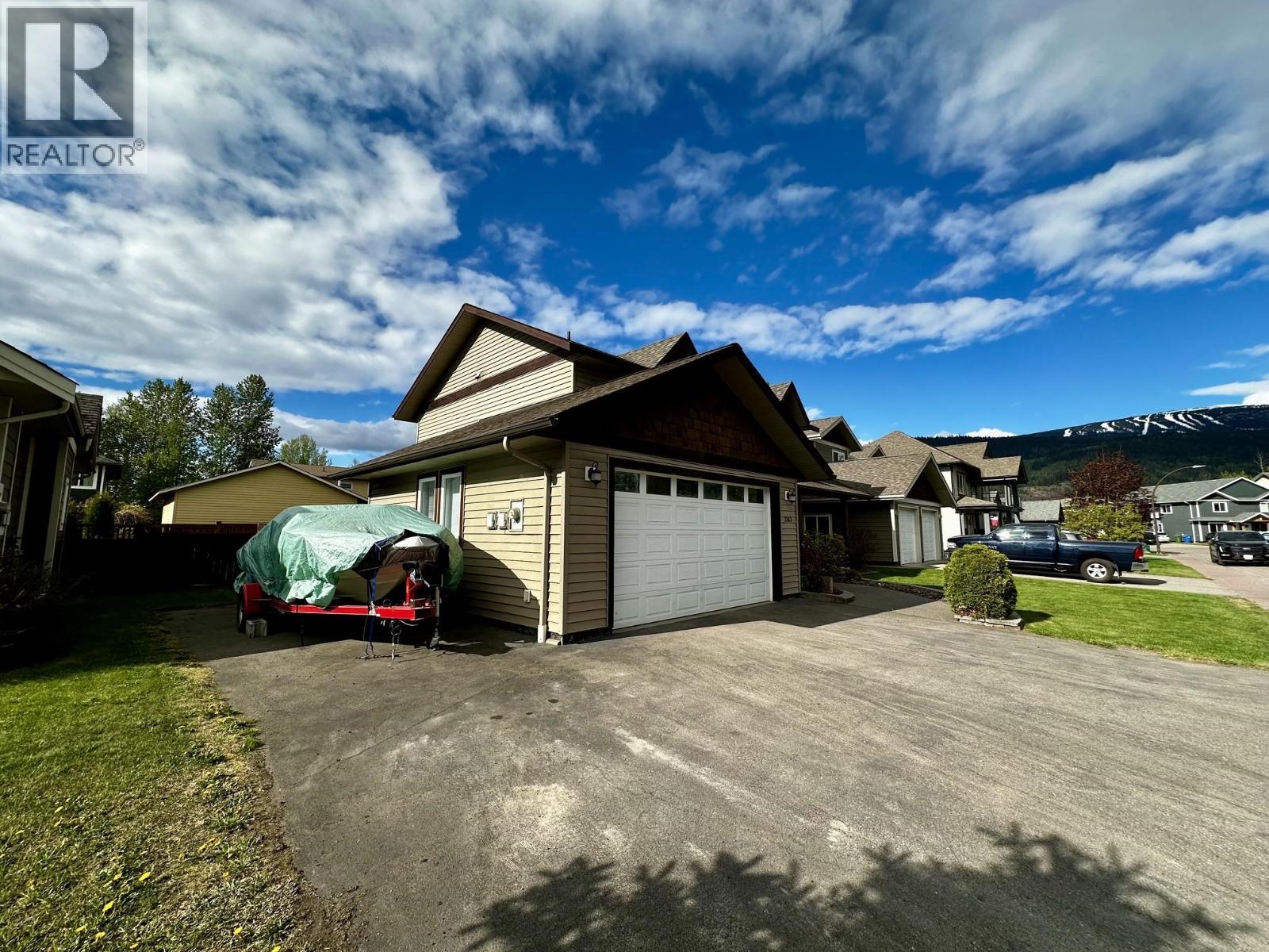 3263 THIRD AVENUE - 37