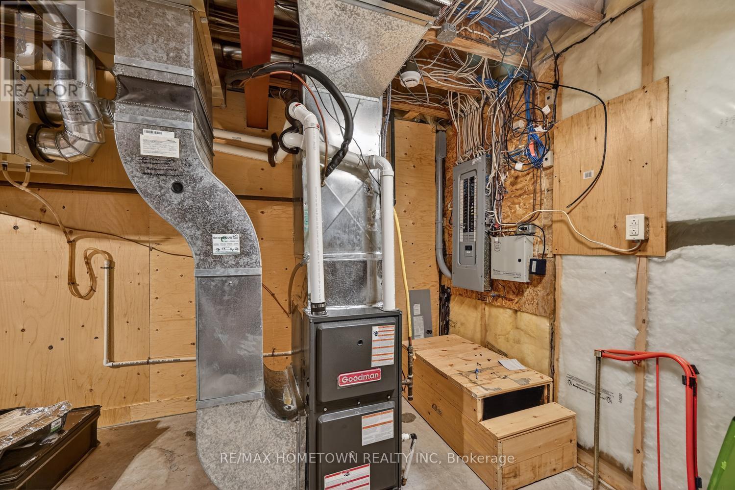 1079 SHEARER DRIVE - 37
