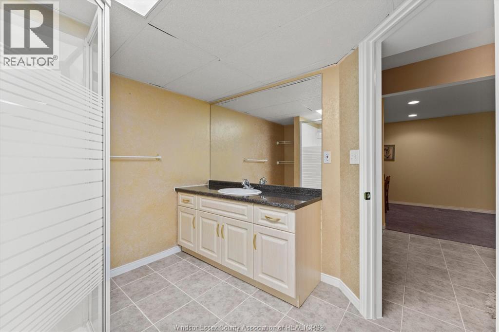 3718 Prairie COURT, Windsor, Ontario, N9G2X3 — Photo 38