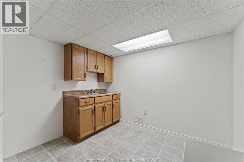 3718 Prairie COURT, Windsor, Ontario, N9G2X3 — Photo 20
